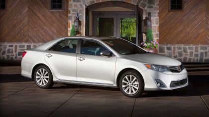 2012 Toyota Camry XLE 8