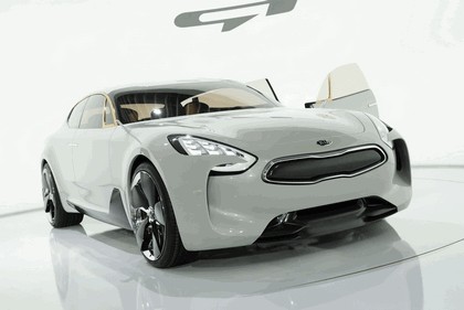 2011 Kia GT concept 31