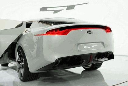 2011 Kia GT concept 33