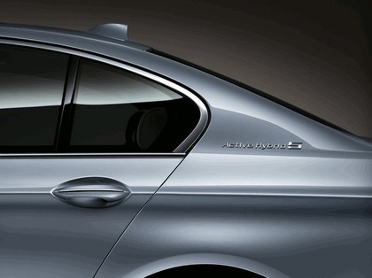 2011 BMW ActiveHybrid 5 concept 11