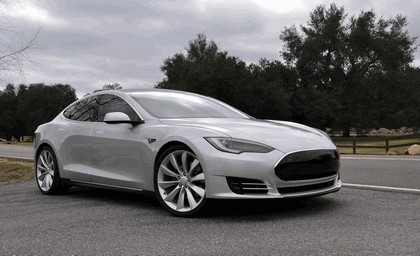 2011 Tesla Model S alpha 5