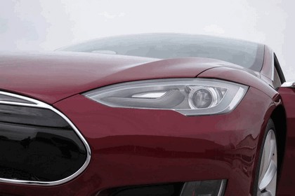 2011 Tesla Model S beta 10