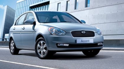 2006 Hyundai Accent 8