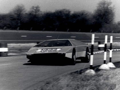 1980 Aston Martin Bulldog Concept 8