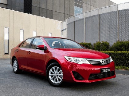 2011 Toyota Camry Altise 1
