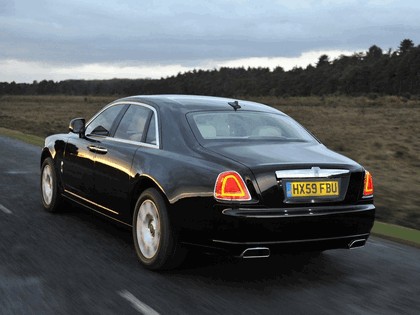 2009 Rolls-Royce Ghost - UK version 9