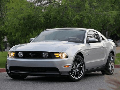 2010 Ford Mustang 5.0 GT 4