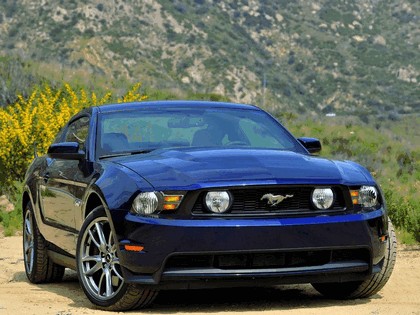 2010 Ford Mustang 5.0 GT 11