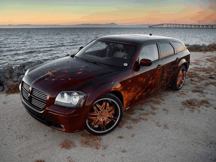 2005 Dodge Magnum by Cats Roar 2