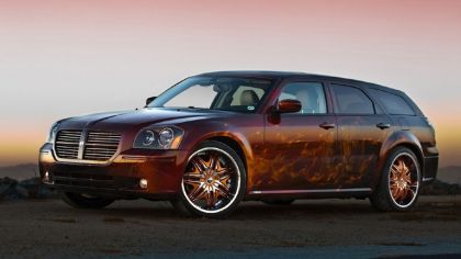 2005 Dodge Magnum by Cats Roar 2