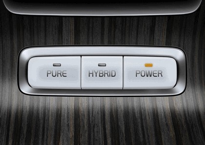 2012 Volvo XC60 Plug-in Hybrid concept 24