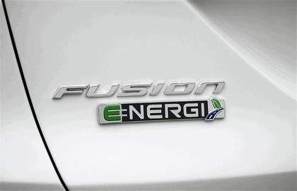 2012 Ford Fusion Energi 10