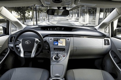 2012 Toyota Prius 11