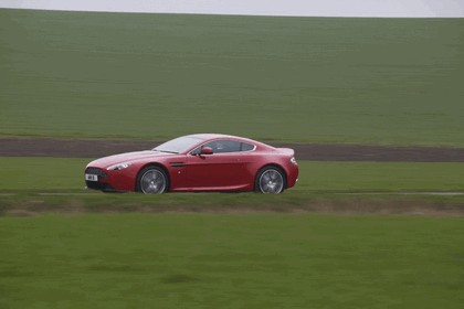 2012 Aston Martin V8 Vantage coupé 17