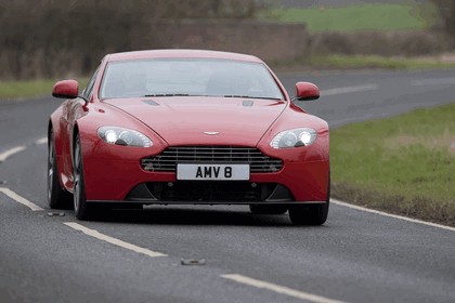 2012 Aston Martin V8 Vantage coupé 21