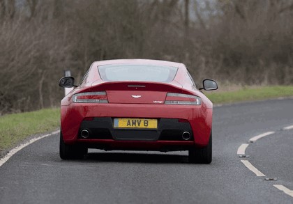 2012 Aston Martin V8 Vantage coupé 22