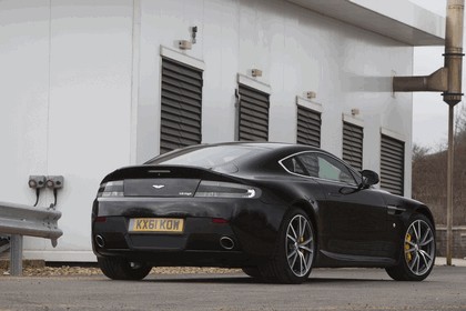 2012 Aston Martin V8 Vantage coupé 36