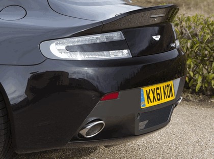 2012 Aston Martin V8 Vantage coupé 38