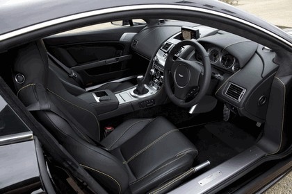 2012 Aston Martin V8 Vantage coupé 40