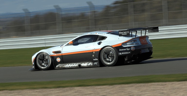 2012 Aston Martin V8 Vantage GTE Gulf - unveiling 340528