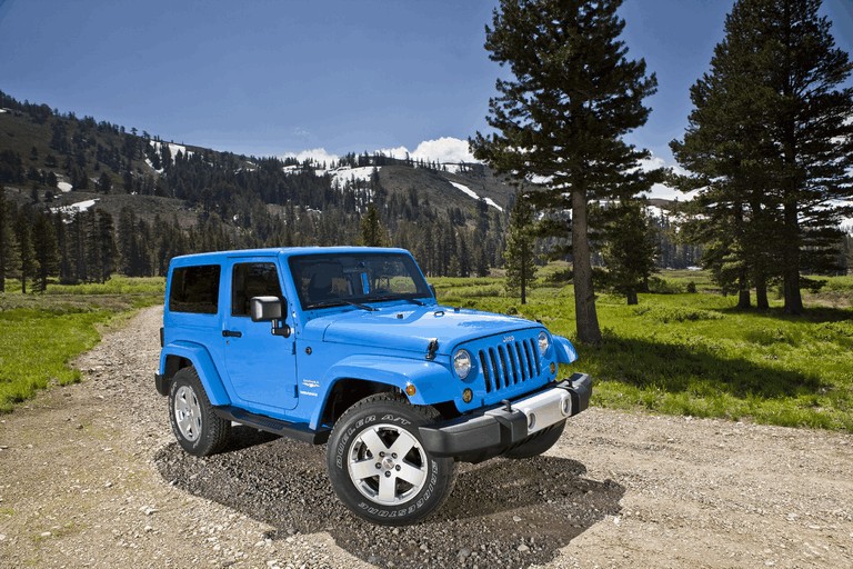 2012 Jeep Wrangler Sahara 344626