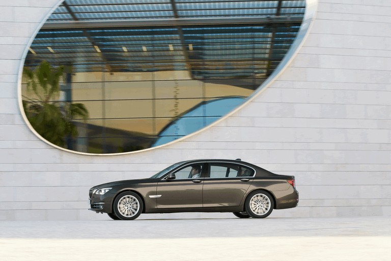 2012 BMW 750Li ( F01 ) 346913