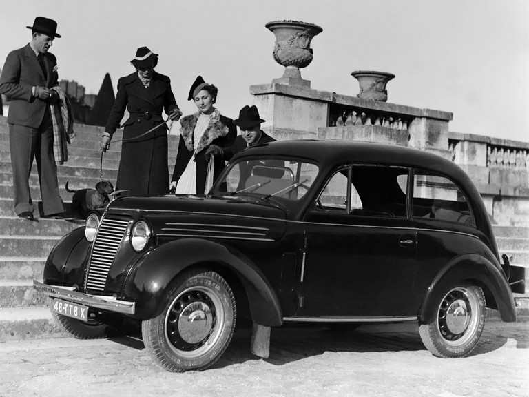 1937 Renault Juvaquatre coupé 347629