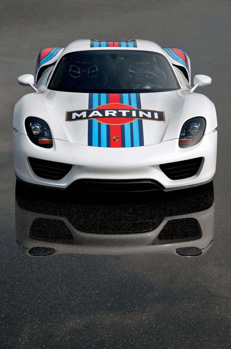 2012 Porsche 918 Spyder prototype in Martini Racing design 353904