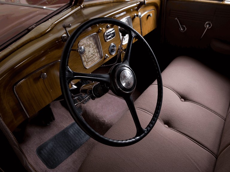 1936 Chrysler Imperial Airflow sedan 354390