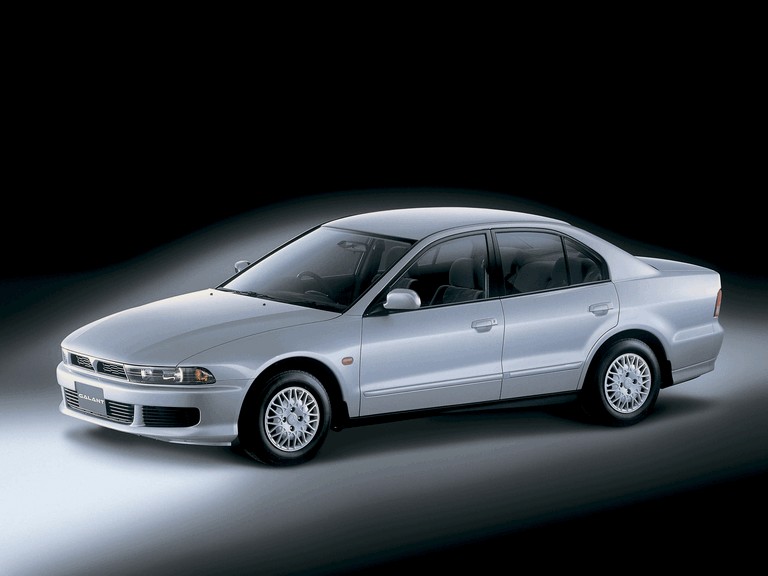 1996 Mitsubishi Galant - Japanese version 355249