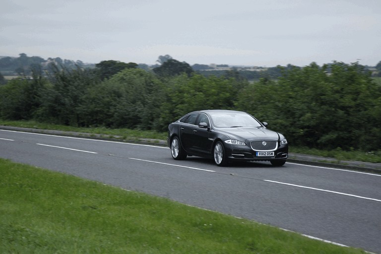 2012 Jaguar XJ - UK version 355365