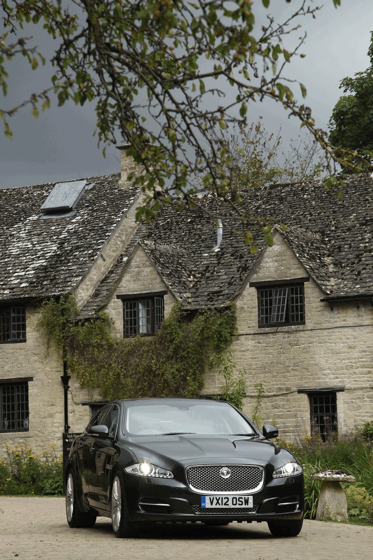 2012 Jaguar XJ - UK version 355407