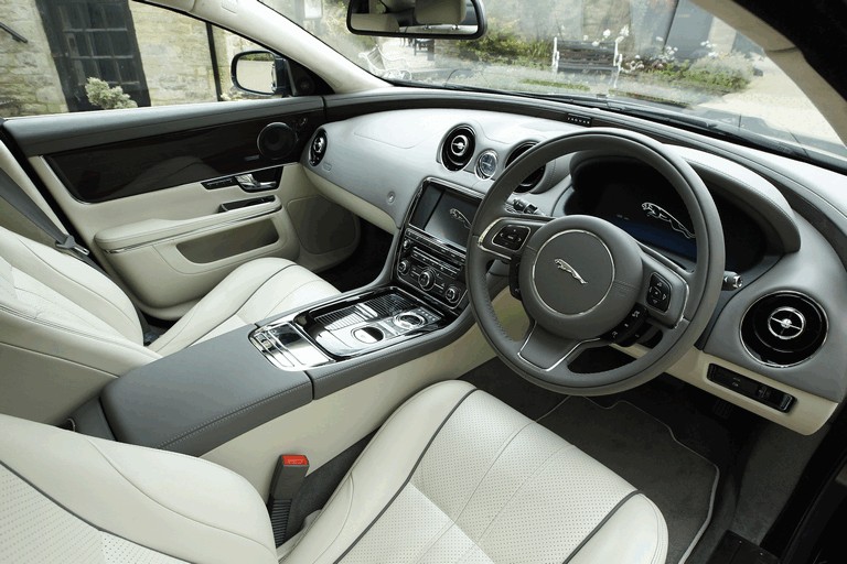 2012 Jaguar XJ - UK version 355439