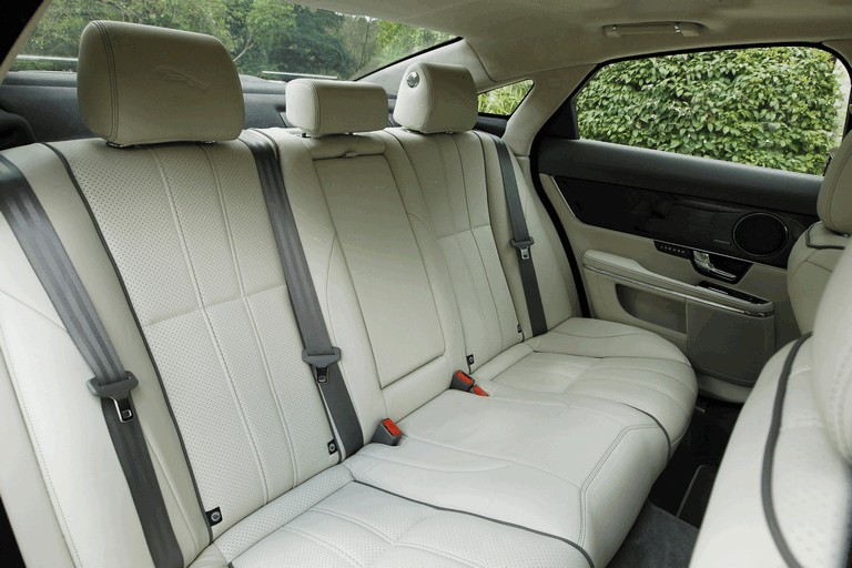 2012 Jaguar XJ - UK version 355449