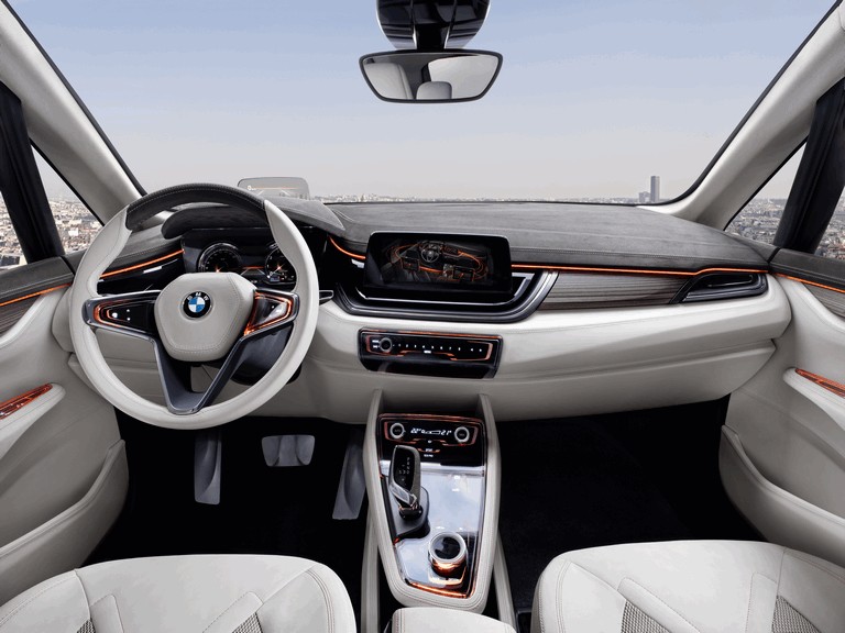 2012 BMW Concept Active Tourer 356378