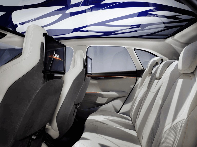 2012 BMW Concept Active Tourer 356382