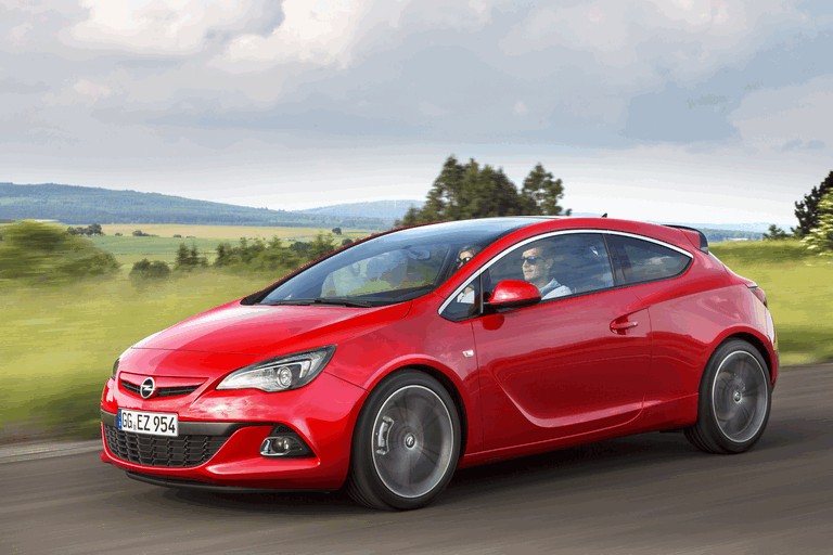 JMS Opel Astra J GTC Coupe Shows Exclusive Styling