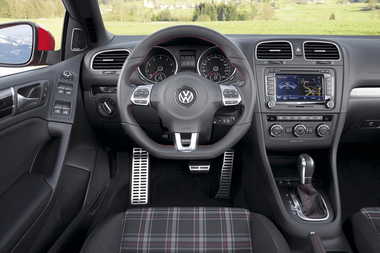 2012 Volkswagen Golf ( VI ) cabriolet 362416
