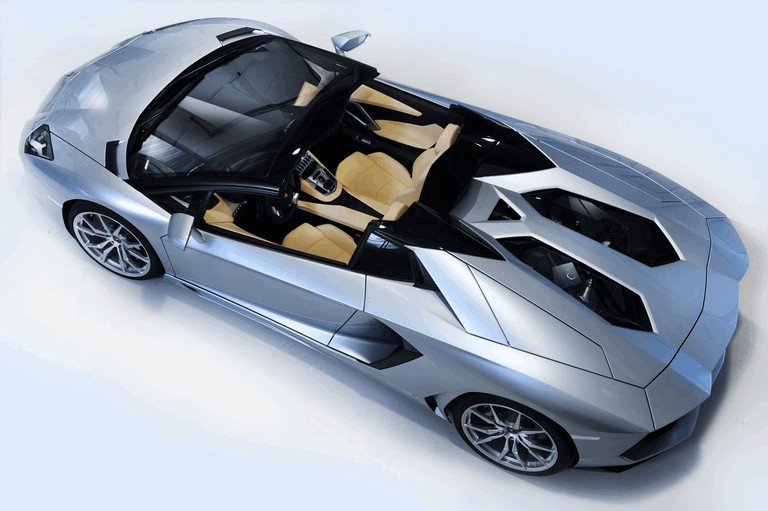 2012 Lamborghini Aventador LP700-4 roadster 373948
