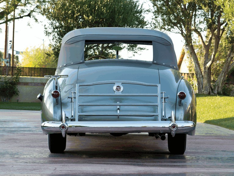 1940 Packard 180 Super Eight Convertible Sedan by Darrin 369985