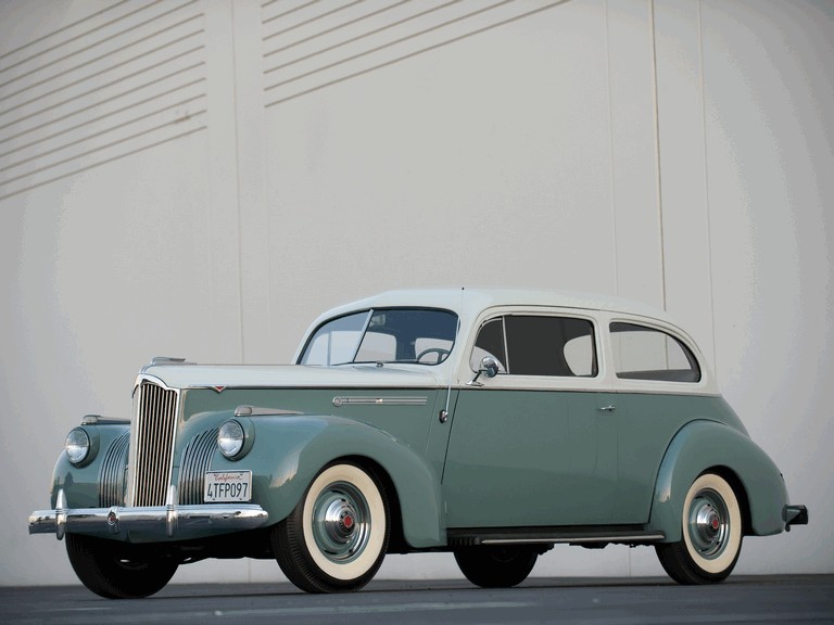 1941 Packard 110 2-door touring sedan 370039