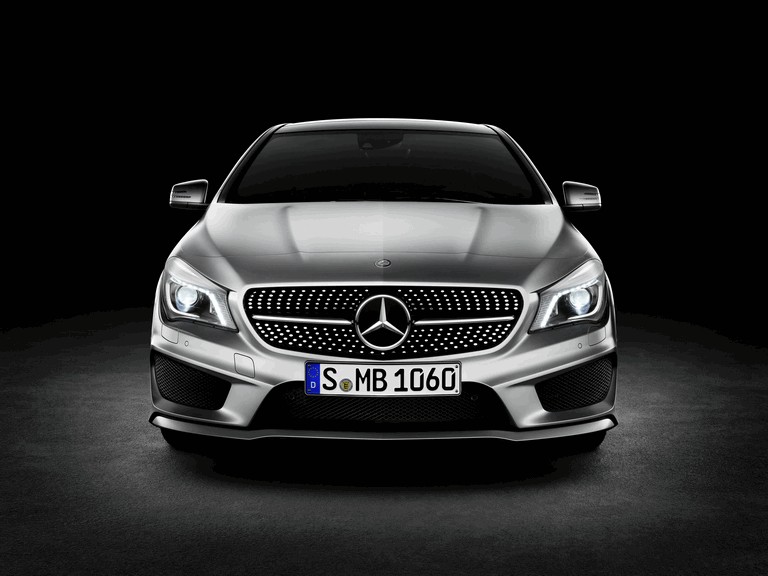 2013 Mercedes-Benz CLA250 371397