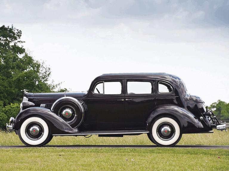 1936 Packard 120 sedan 373852