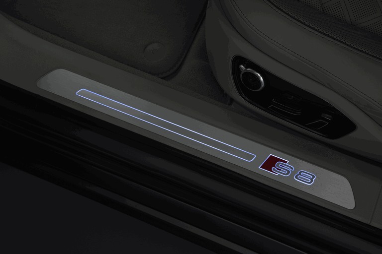 2013 Audi S8 4.0 TFSI - USA version 374781