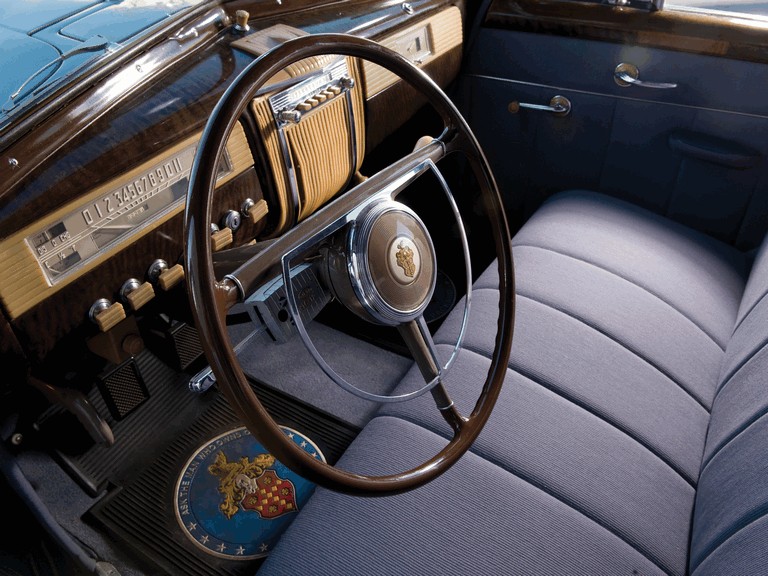 1941 Packard 120 touring sedan 375240