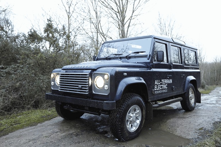 2013 Land Rover Defender - electric research vehicle 376576