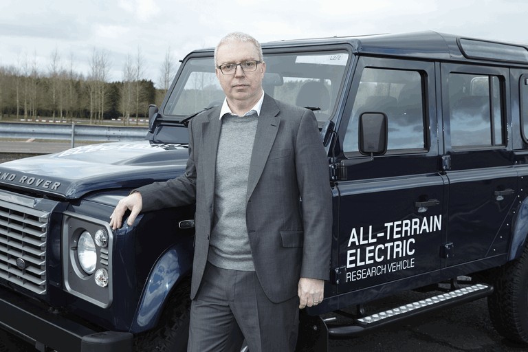 2013 Land Rover Defender - electric research vehicle 376582