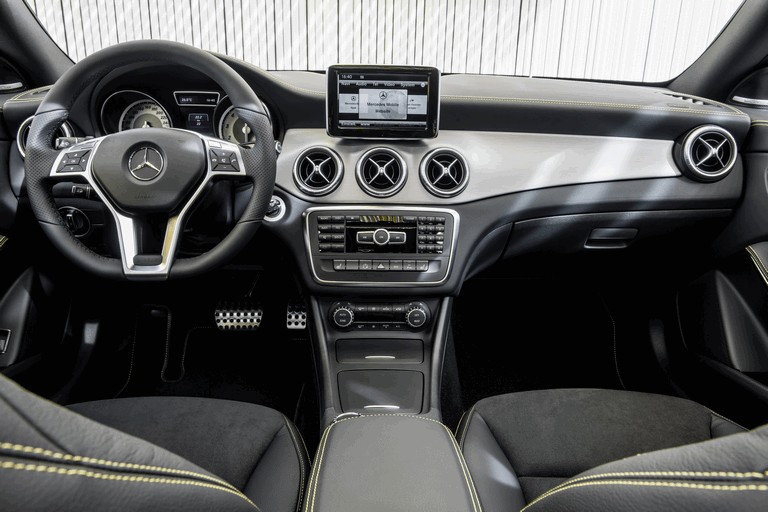 2013 Mercedes-Benz CLA250 Edition 1 377738