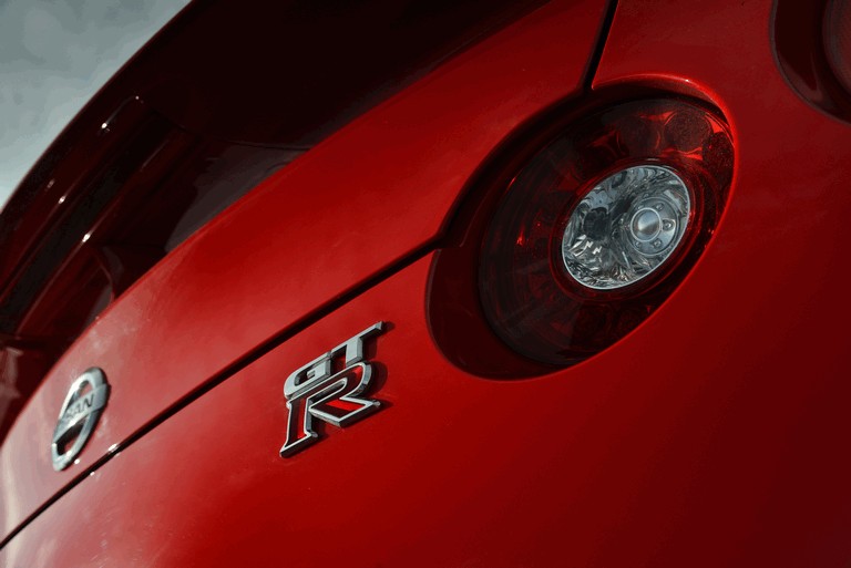 2013 Nissan GT-R ( R35 ) - European version 383442