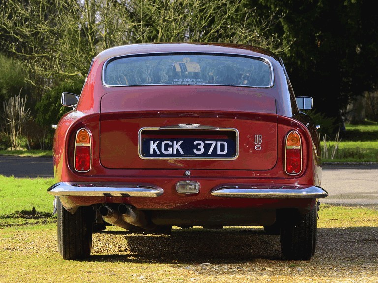 1965 Aston Martin DB6 - UK version 383589
